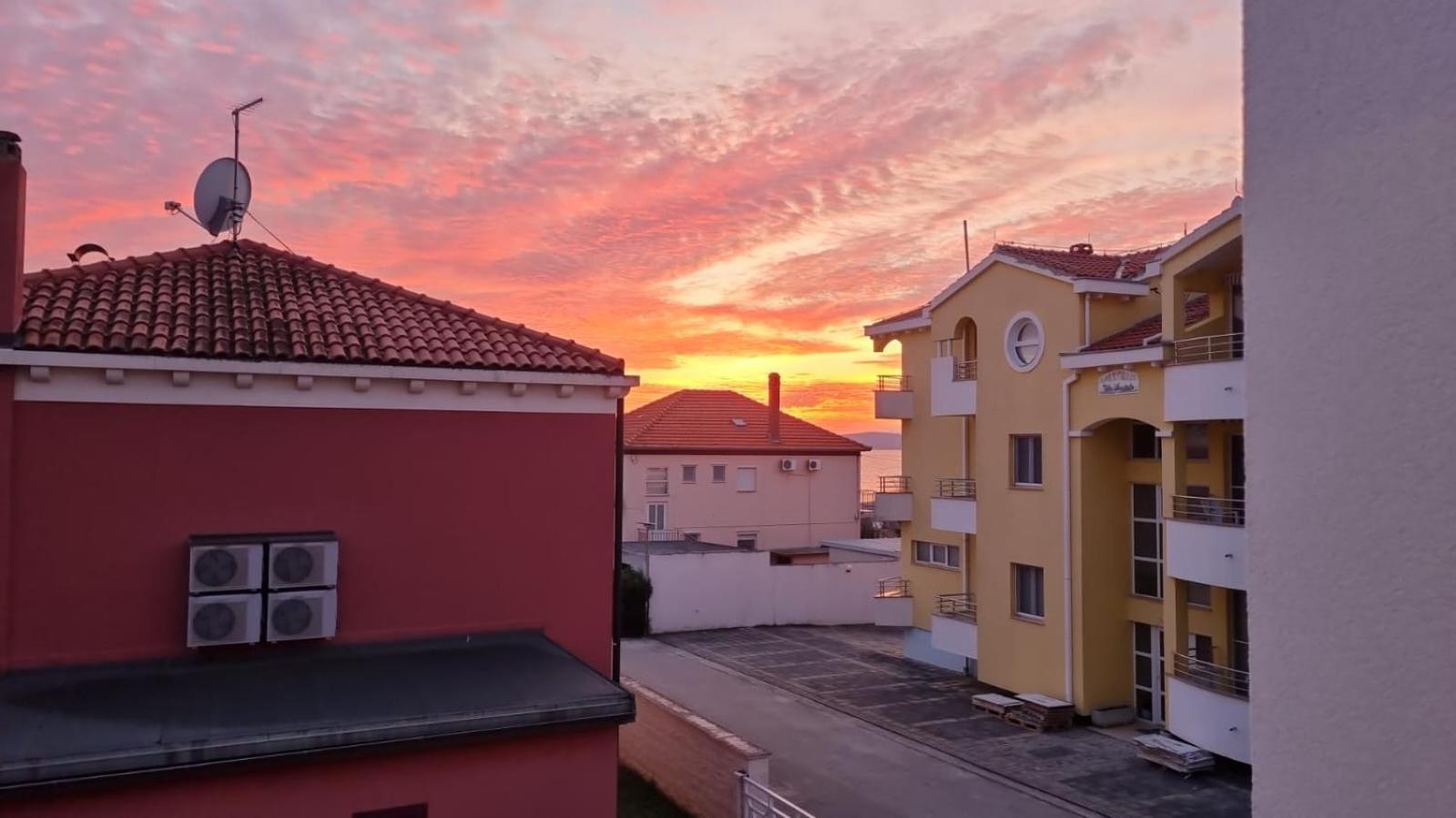 Apartments Pavic Sukošan Eksteriør billede