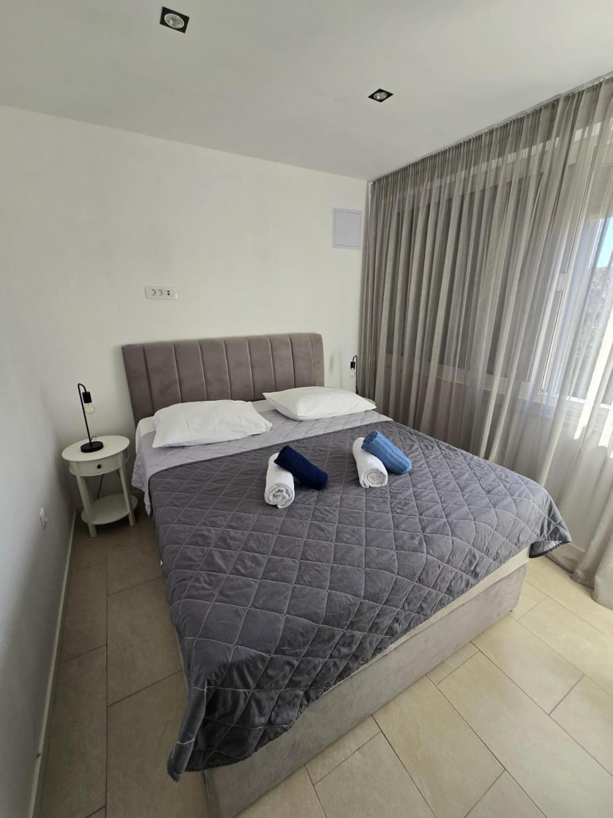 Apartments Pavic Sukošan Eksteriør billede